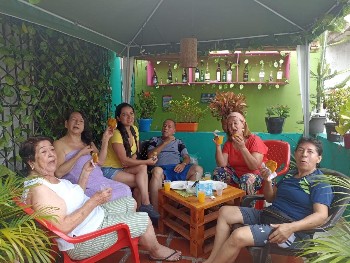 Hostel Shalom Adonai Cartagena Ngoại thất bức ảnh