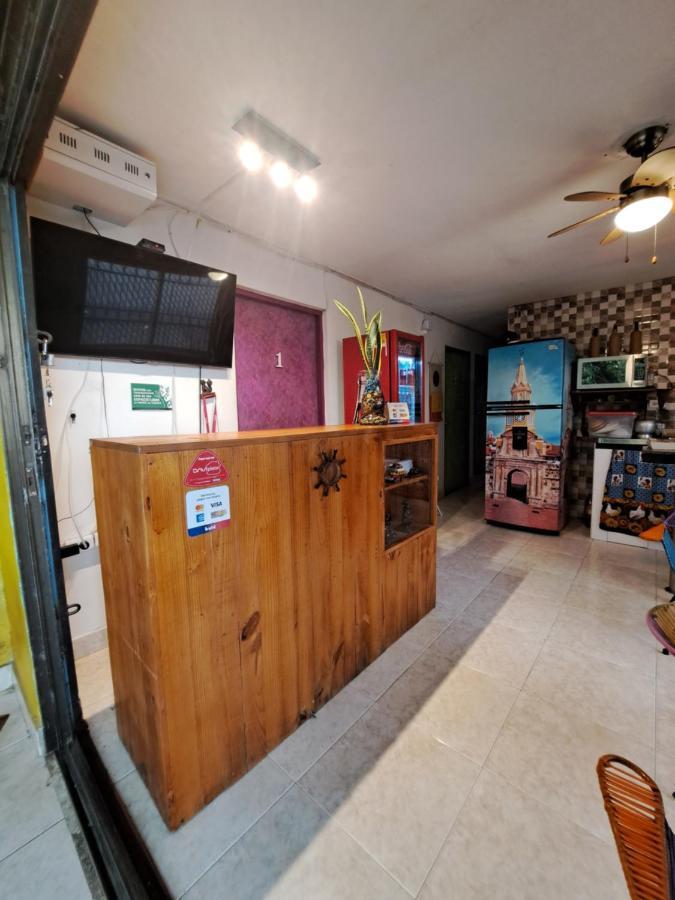 Hostel Shalom Adonai Cartagena Ngoại thất bức ảnh