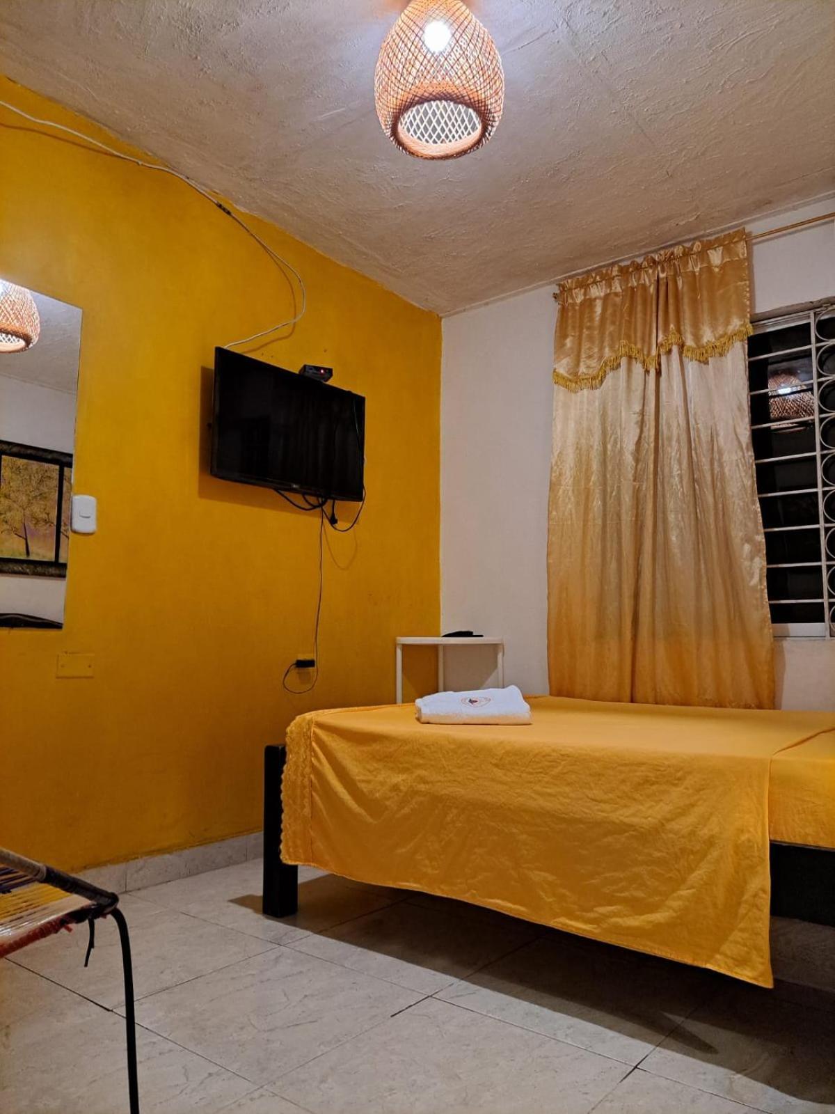 Hostel Shalom Adonai Cartagena Ngoại thất bức ảnh