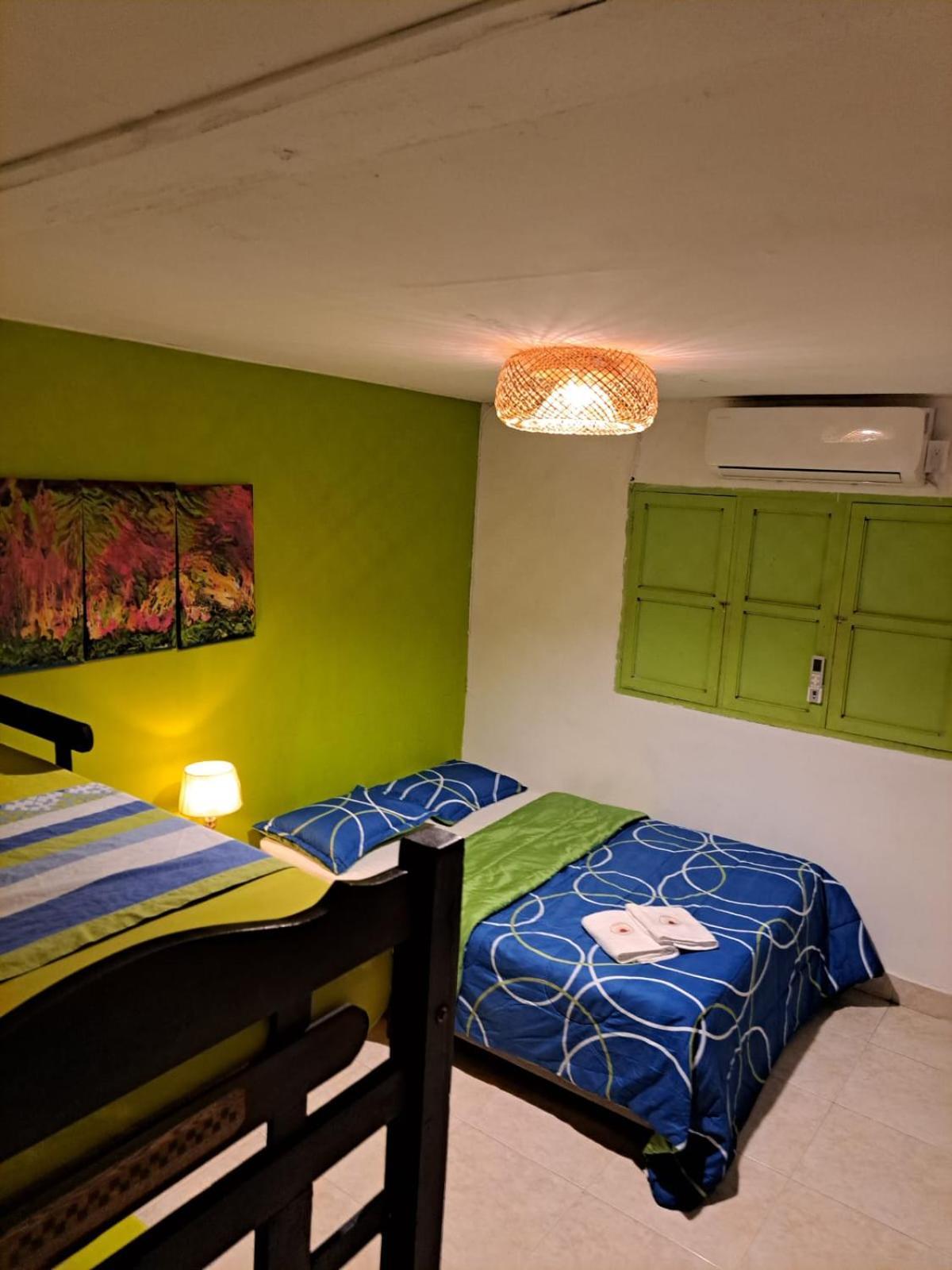 Hostel Shalom Adonai Cartagena Ngoại thất bức ảnh