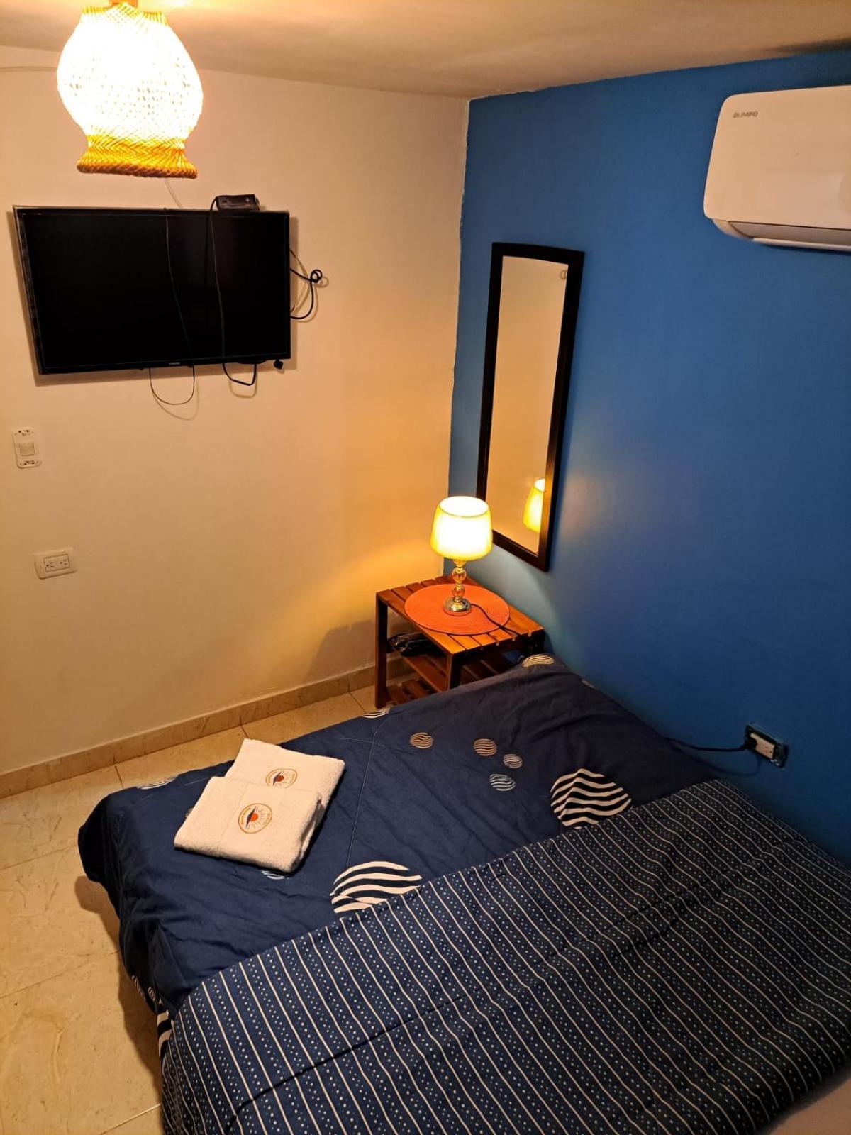 Hostel Shalom Adonai Cartagena Ngoại thất bức ảnh