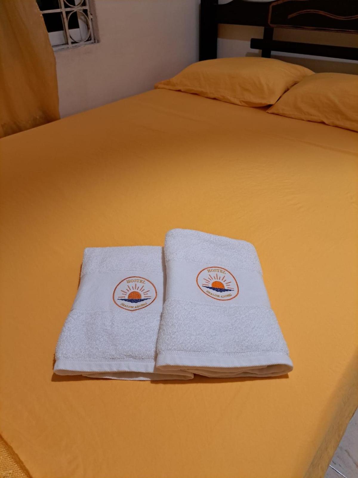 Hostel Shalom Adonai Cartagena Ngoại thất bức ảnh